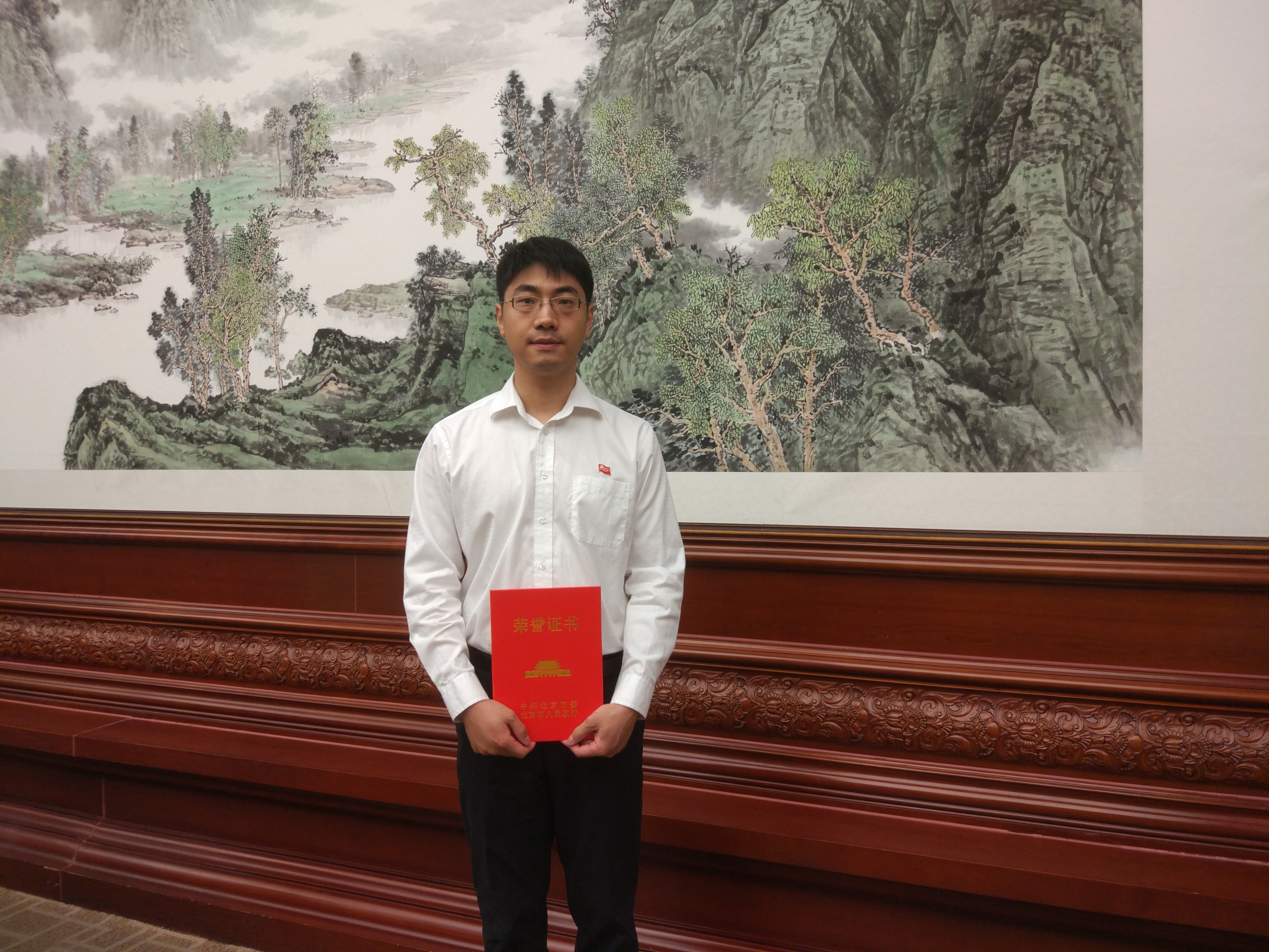 立足岗位舞动青春梦想